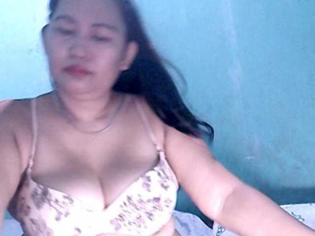 Live sex webcam photo for wildmom4u #268719659