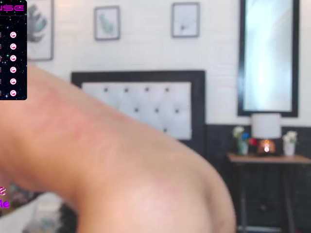 Live sex webcam photo for ximenaxlove #268719301