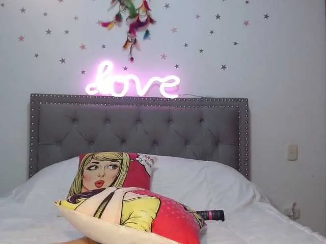 Live sex webcam photo for PAOANGELOVE #268720143