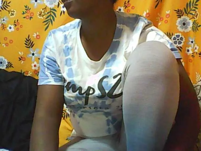 Live sex webcam photo for BLACKWIFE1 #268728432