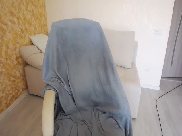 Live sex webcam photo for Margarita_18 #268726526