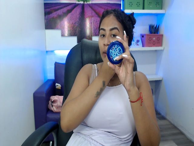 Live sex webcam photo for TracyValentin #268733249