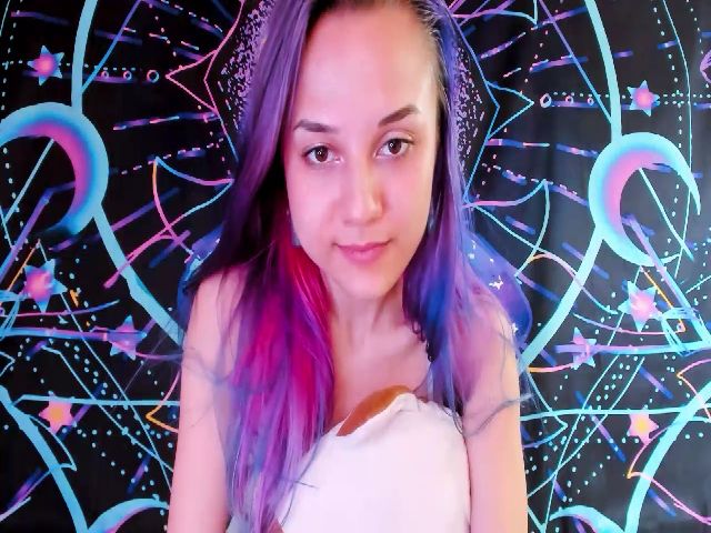 Live sex webcam photo for PurpleJuno #268720612