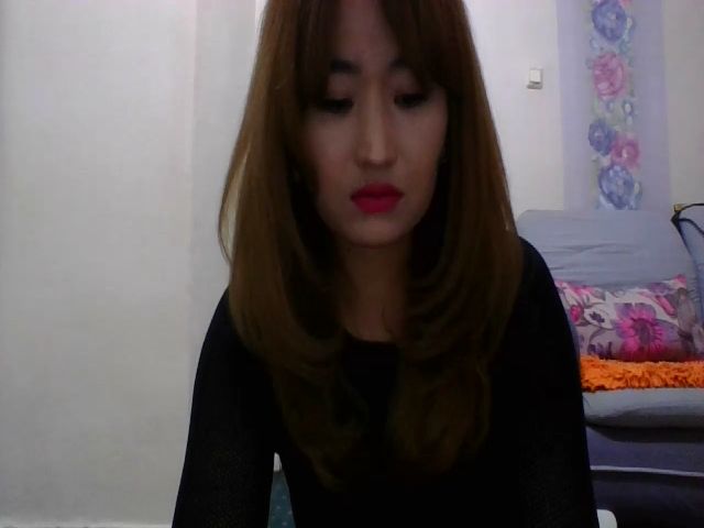Live sex webcam photo for AsianDoll2000 #268728600