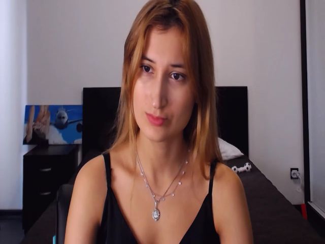 Live sex webcam photo for Kendal_sweet #268729651
