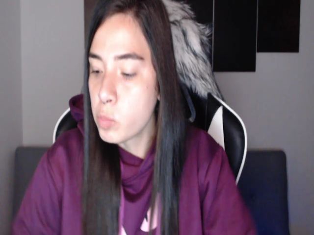 Live sex webcam photo for LycanGirl #268721834