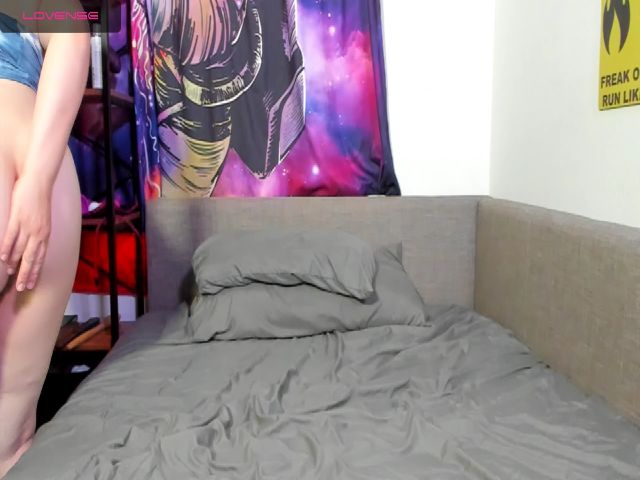 Live sex webcam photo for Jay_Bird21 #268731002