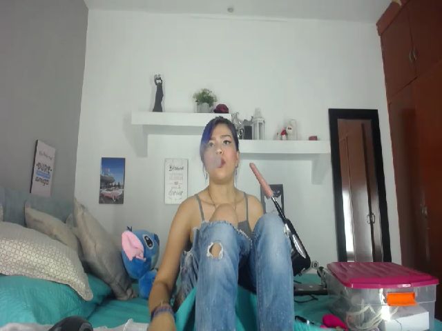 Live sex webcam photo for Lissyevans #268729769