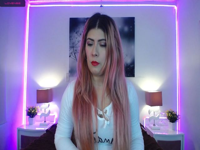 Live sex webcam photo for NicolSaenz #268728469