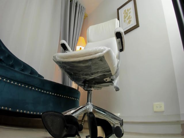 Live sex webcam photo for Ashley_leon_ #268729771