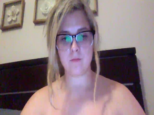 Live sex webcam photo for j3nnamatic #268733850