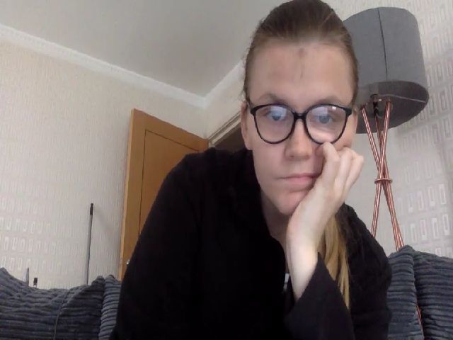 Live sex webcam photo for SexyHotSlut3 #268727817