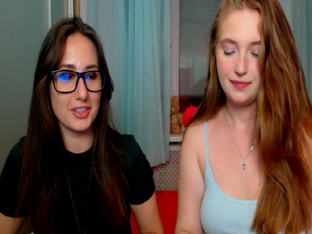 Live sex webcam photo for NikkySonge #268734175