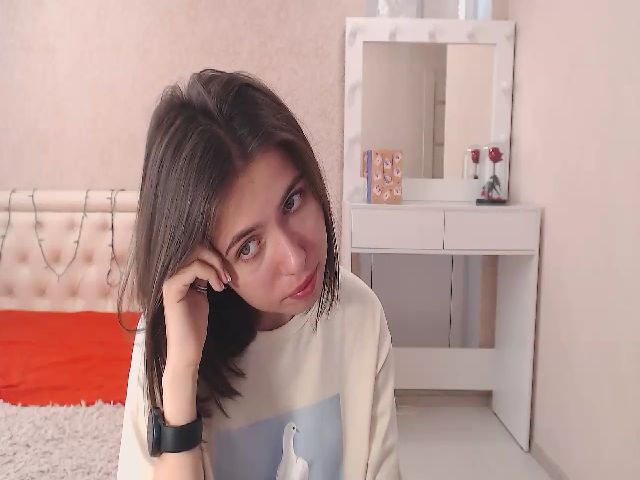 Live sex webcam photo for YourrAngell #268723126