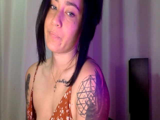 Live sex webcam photo for BillieFox_ #268725768