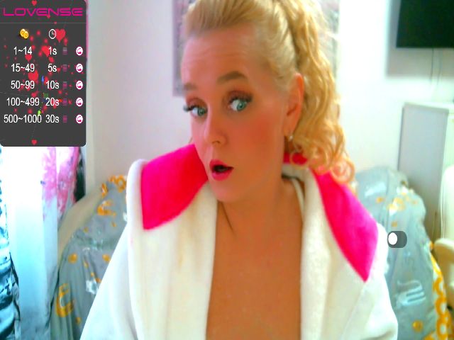 Live sex webcam photo for ChristiRoses #268729787