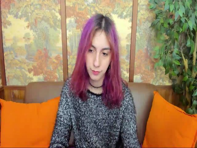 Live sex webcam photo for SarahBanks #268731393