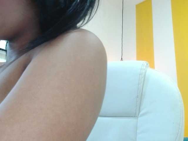 Live sex webcam photo for chelse-aryans #268719733