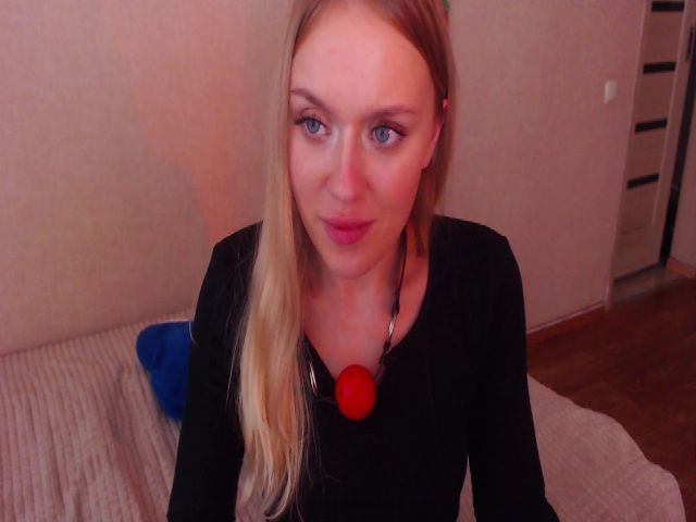 Live sex webcam photo for MandisKain #268725605