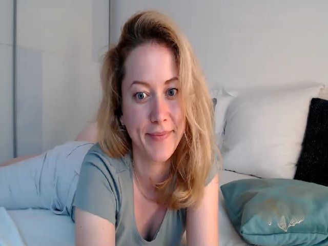 Live sex webcam photo for TessaPerf #268730009