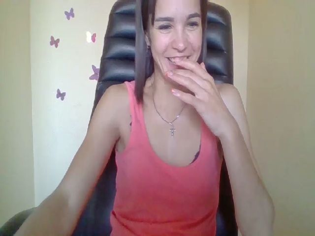 Live sex webcam photo for Lillian_N #268729353