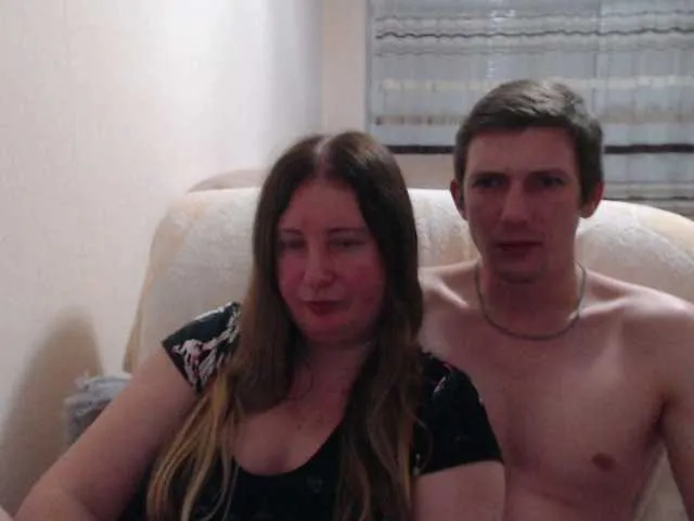 Live sex webcam photo for PeterAndJenda #268731835