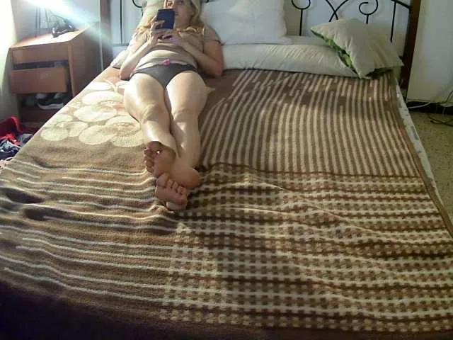 Live sex webcam photo for elijuan33 #268719212