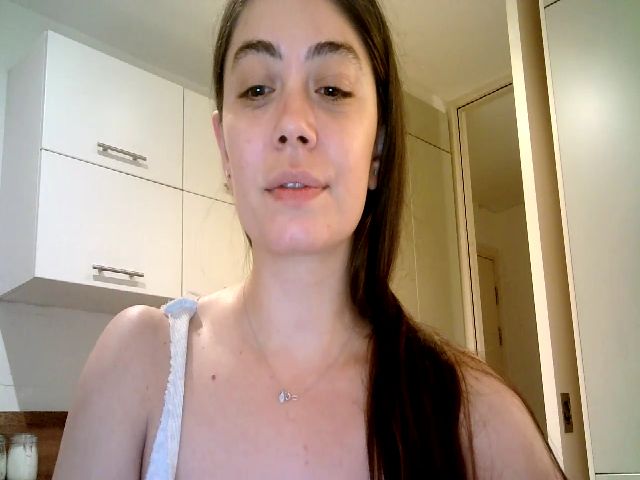 Live sex webcam photo for MissKay00 #268733037