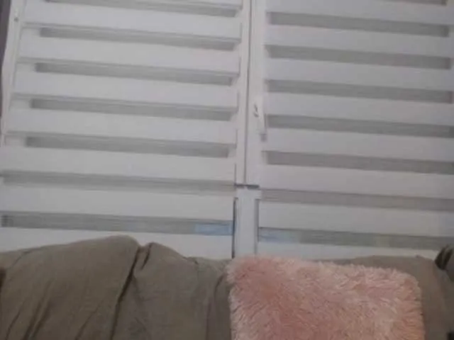 Live sex webcam photo for cleophee #287942320