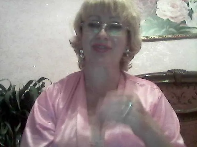 Live sex webcam photo for Ur-Mami #268749162