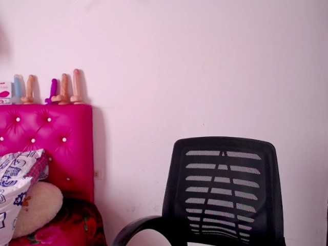 Live sex webcam photo for Cristaln07 #268744356