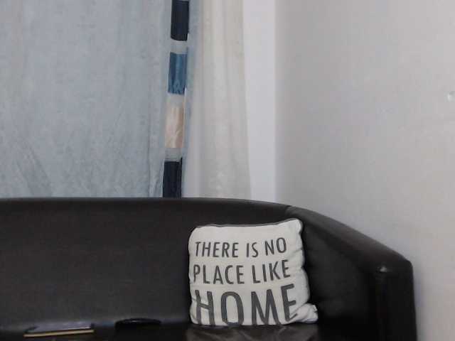 Live sex webcam photo for EllaRose29 #268749462