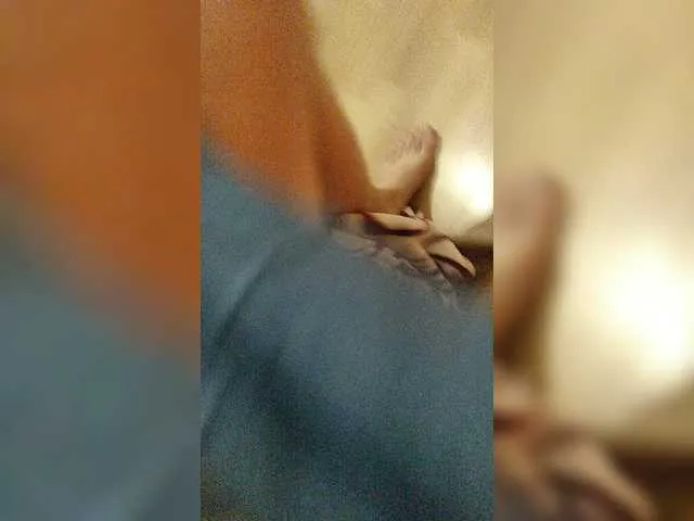 Live sex webcam photo for MarryiMeerf #268736242