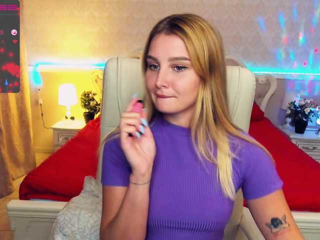 Live sex webcam photo for MillaDoll #268749276