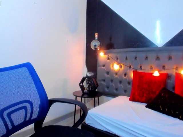 Live sex webcam photo for anamaria-rodr #268736724