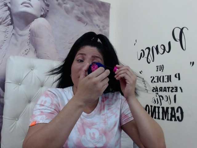 Live sex webcam photo for AdeleMilf #288007707