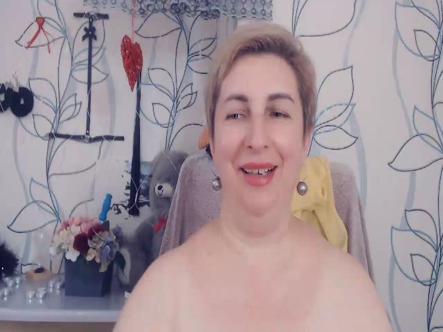 Live sex webcam photo for DepravedMadam #268741840