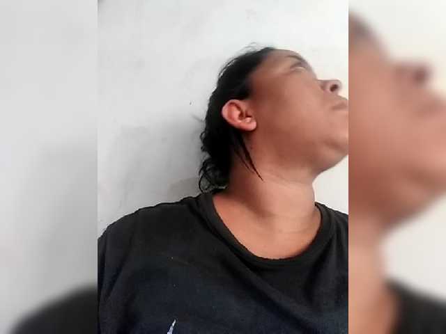 Live sex webcam photo for LOLAhot1 #268744523