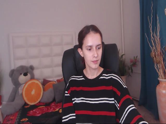 Live sex webcam photo for IrisNichols #268737761