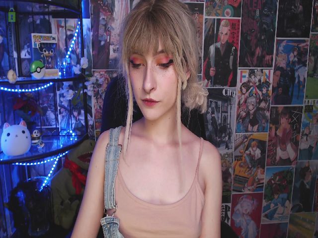 Live sex webcam photo for Manarose27 #268752674