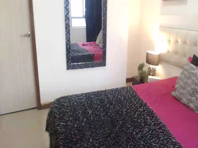 Live sex webcam photo for Pamelas_ #268753695