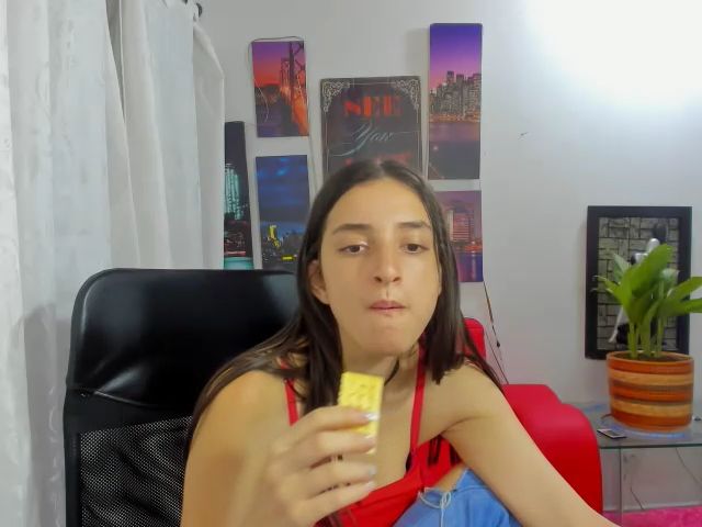 Live sex webcam photo for SHELIA_TERRY #268754454