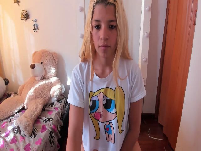 Live sex webcam photo for Candycarolin #268752144