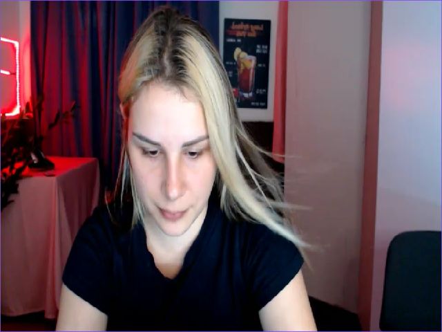 Live sex webcam photo for PolliMilk #268741260