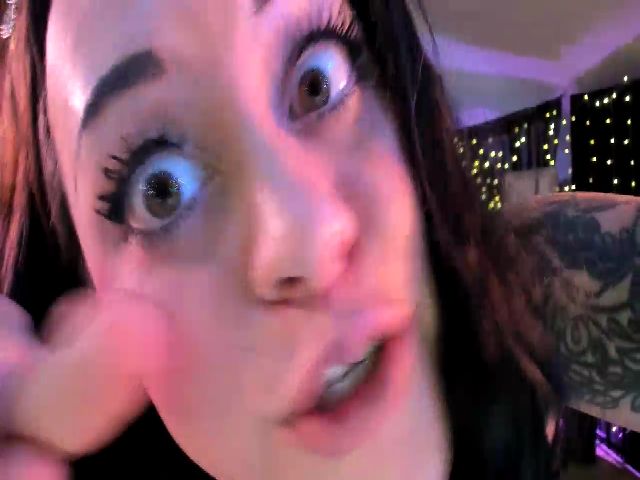 Live sex webcam photo for PetiteJewel #268742503