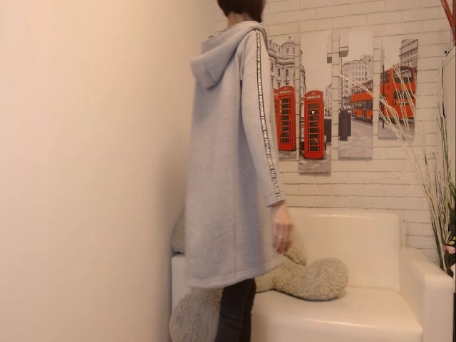 Live sex webcam photo for NicoleDevlin #268741992