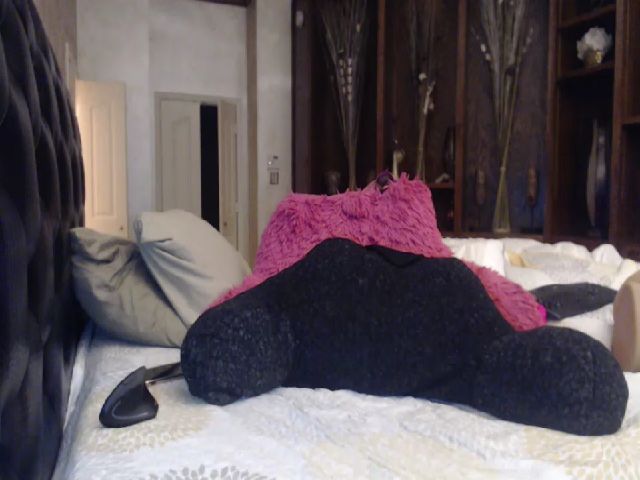 Live sex webcam photo for Autumn_Blonde #268743415