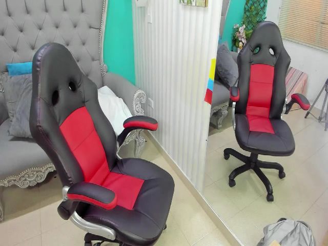 Live sex webcam photo for Alejavelez_ #268745263