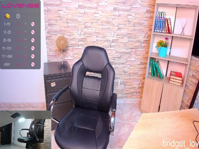 Live sex webcam photo for Bridget_love #268747021