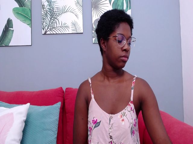 Live sex webcam photo for Connywells #268751256